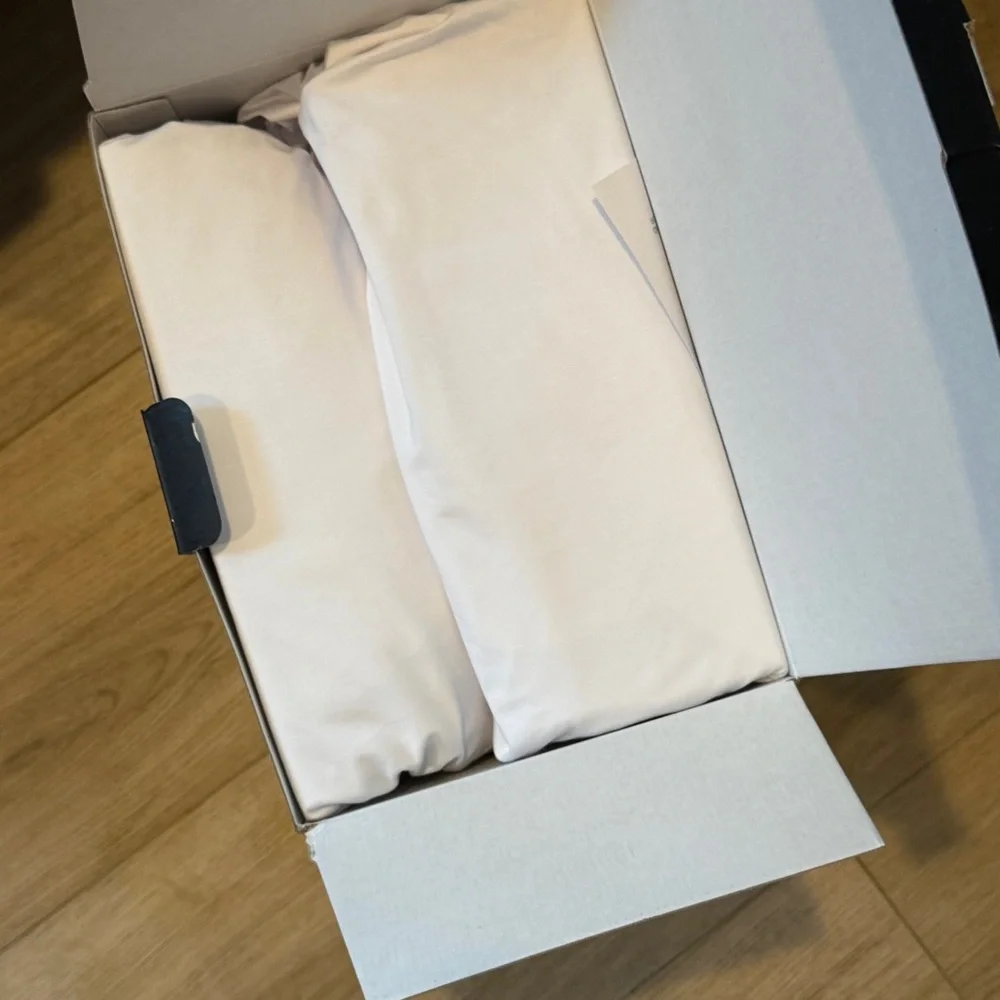 TEMPUR-Pedic Breeze Mattress Protector SPLIT king NWT